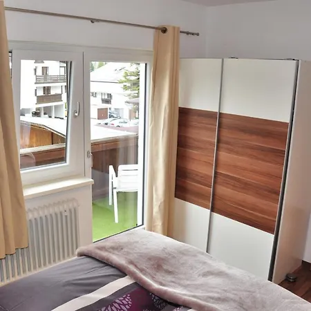 Haus Birgit דירה זיפלד אין טירול